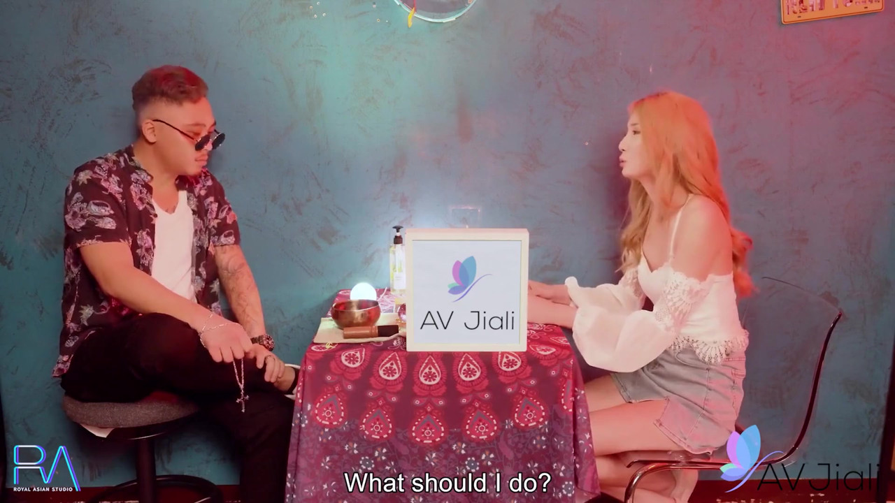 呉方儀は人生を立て直すために霊媒師に会うことを決意します