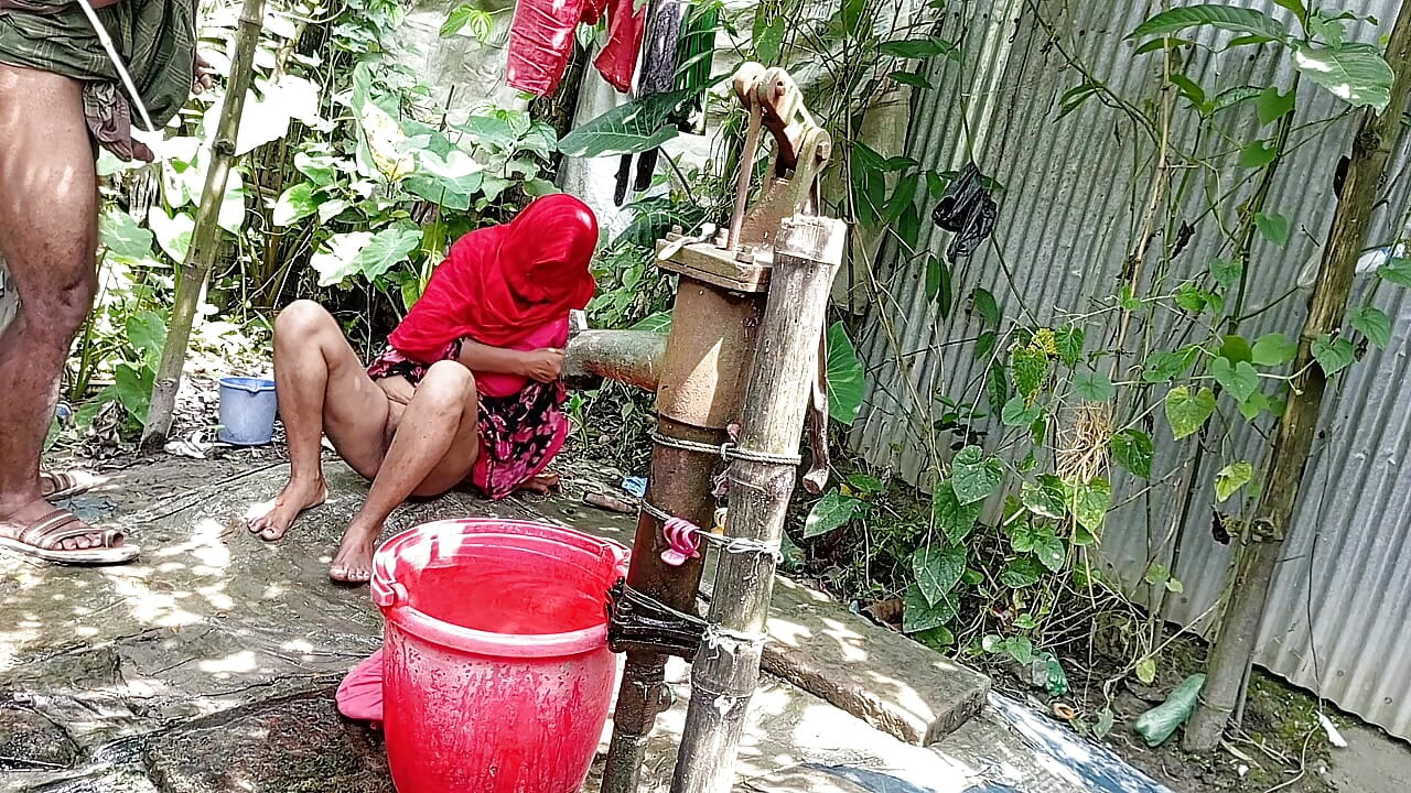 I fucked my village stepsister outside while she was taking a bath.