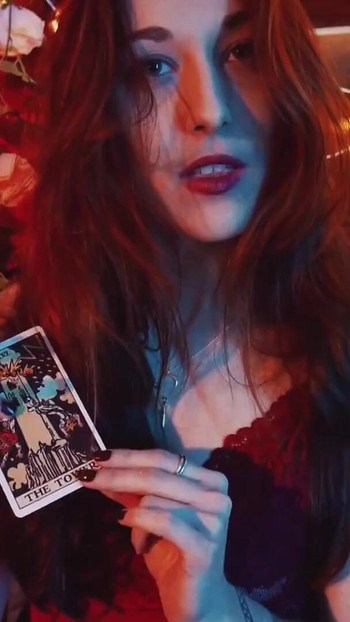 "Asmr 31 talimatı - tarot oyunu"ndan mutlaka görülmeli an