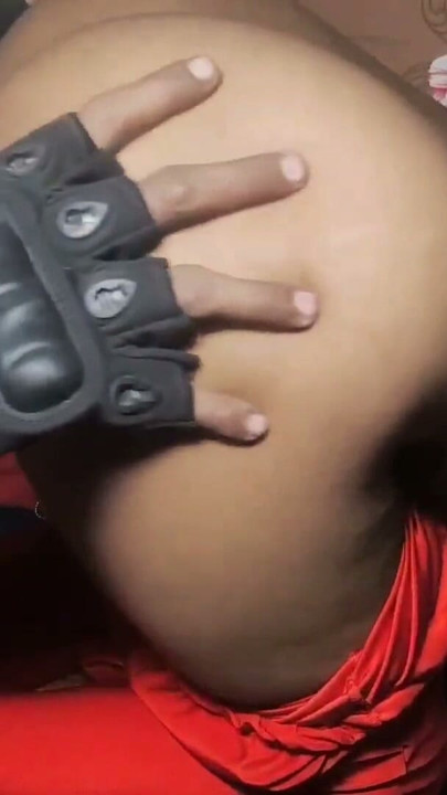 Desi Hint bhabhi ilk kez salwar takımıyla şişman alete yalvartılıyor | Bölüm 1