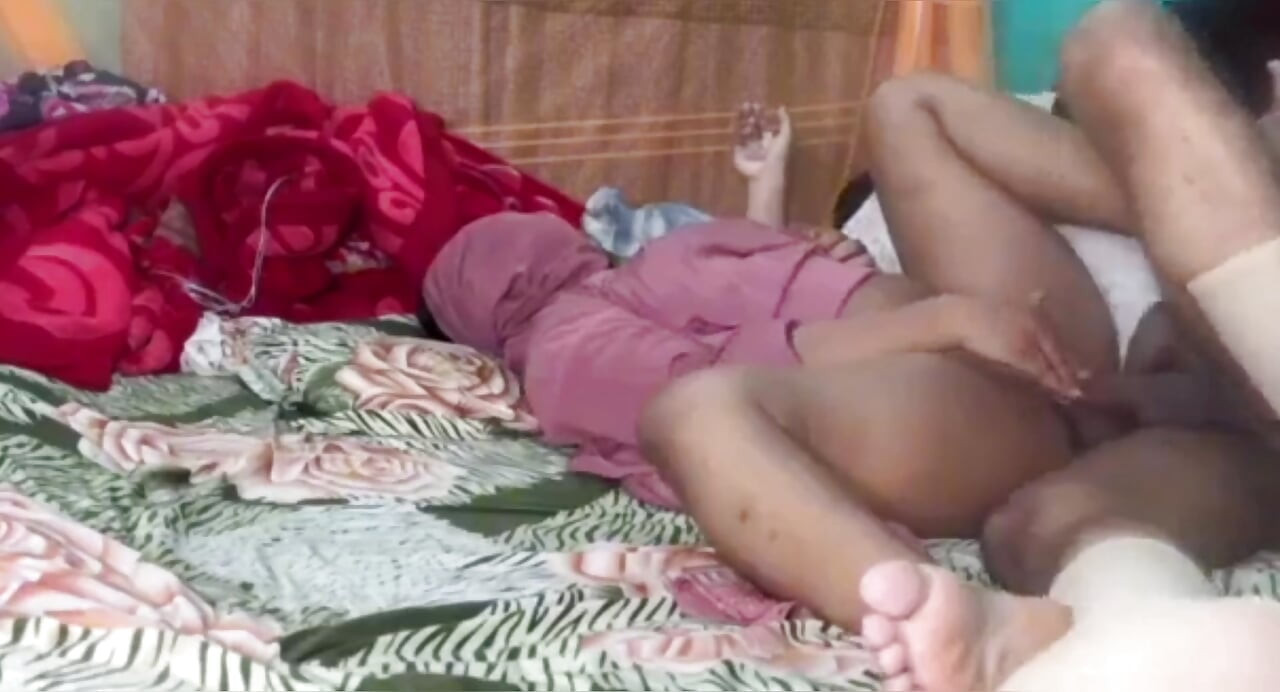 Une belle-mère bangladaise baise avec son beau-fils