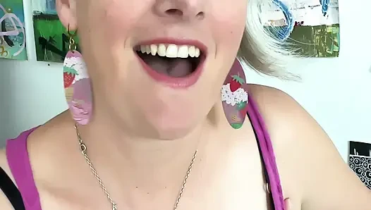 Your Ex-Girlfriend's Mom Gave You A Handjob At A Cafe (JOI)