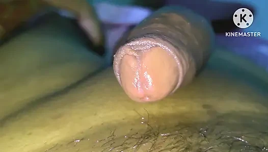 Hintli sıkı götlü kız masajdan sonra anal seks yapıyor