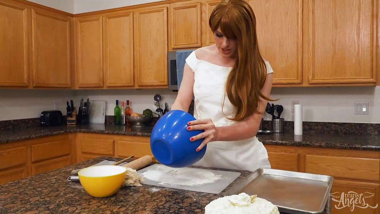 TRANS ANGELS - Dirty Erica Cherry Turns Her Cooking Show X-Rated With A Live Demonstration On Her Secret Ingredient