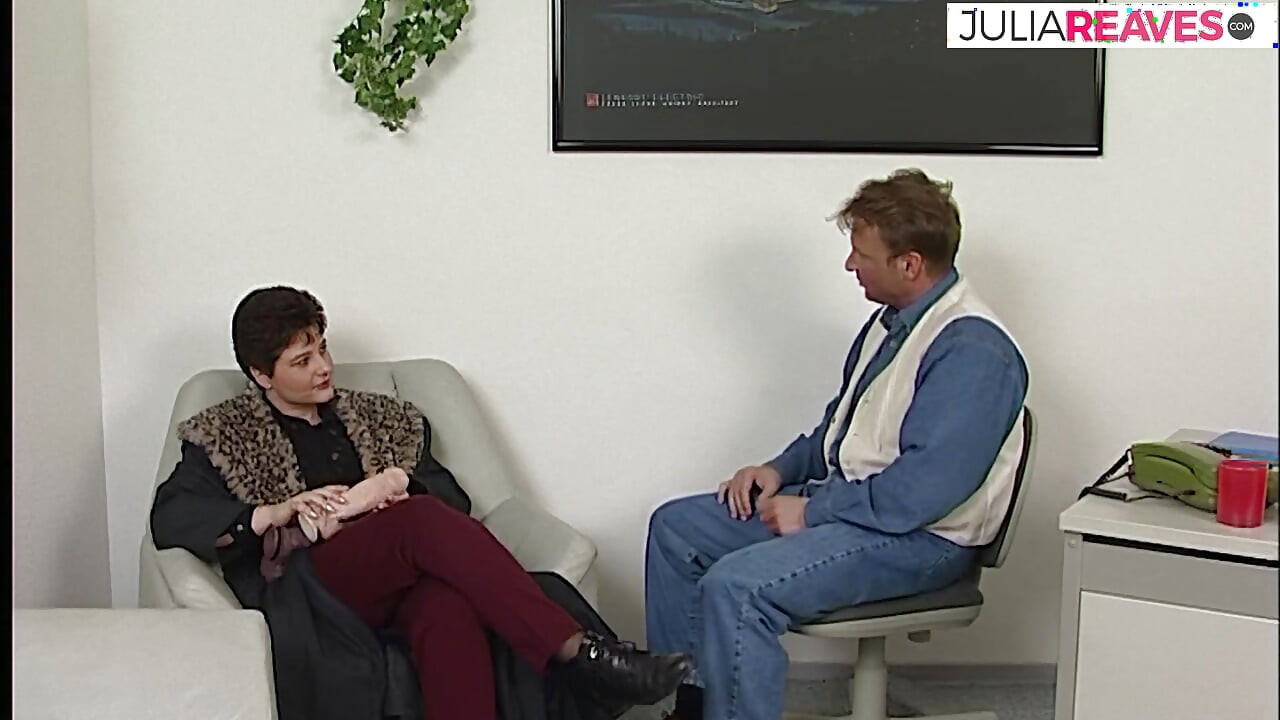 Hot MILF Gets Dirty and Filthy