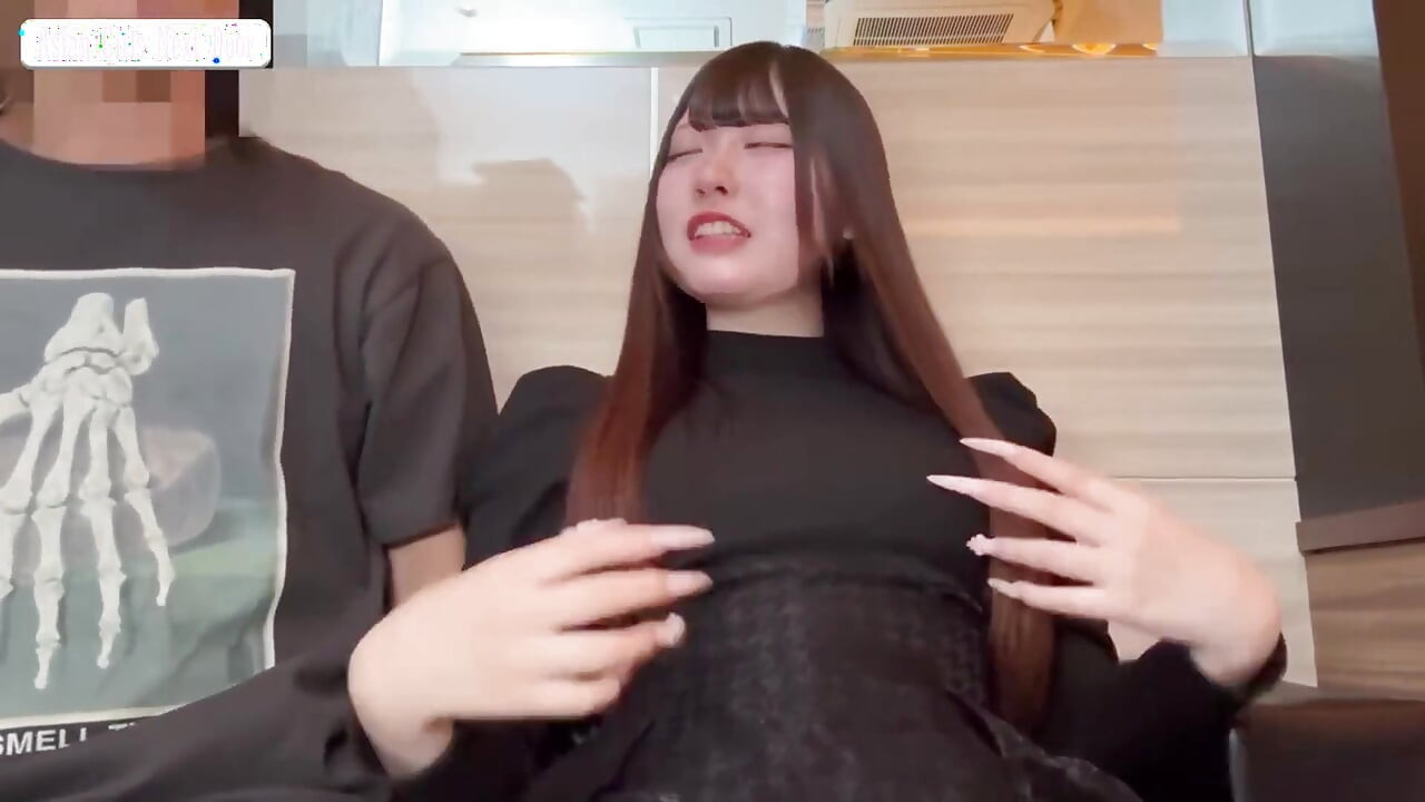 F-cup lepotica apparel je pokazala svoju zapanjujuću figuru u tajnom privatnom snimku ispunjenom iskušenosti 2.