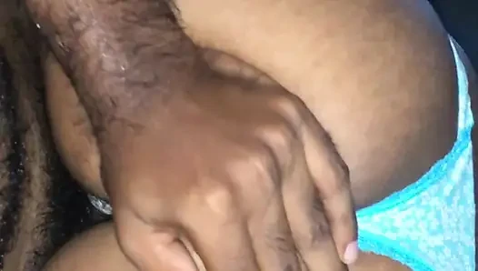 Наездница дези 18+ скачет на хуе