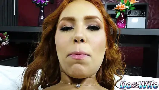 Horny Housewife Amanda Borges Tries The Fucking Machine