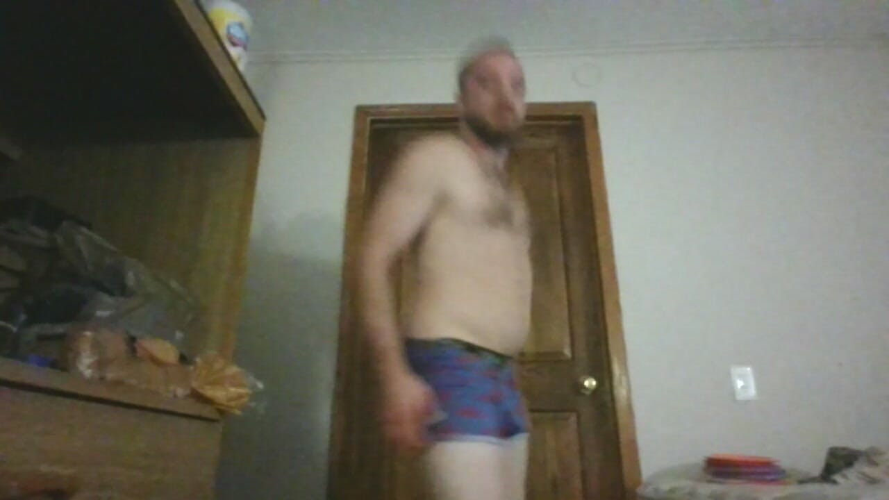 Olha só minha bunda rebolando