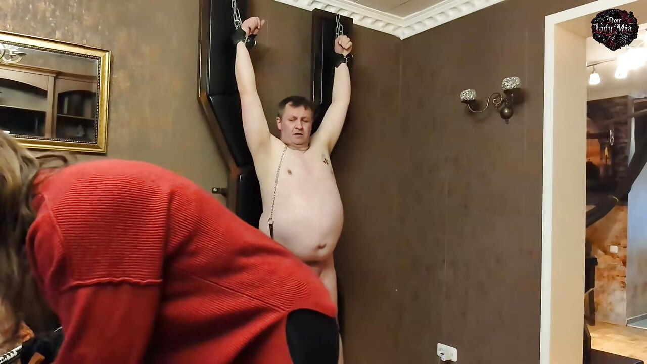 DomLady Mia - Kazna terora za roba - Bičevana na križu i kazneni jelen - Teil 1