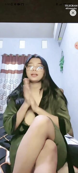 Indo Girl Big Masturbating