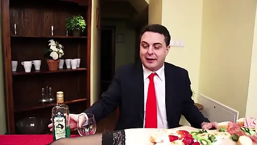 Andrea Dipre adventures - Eat food from girl