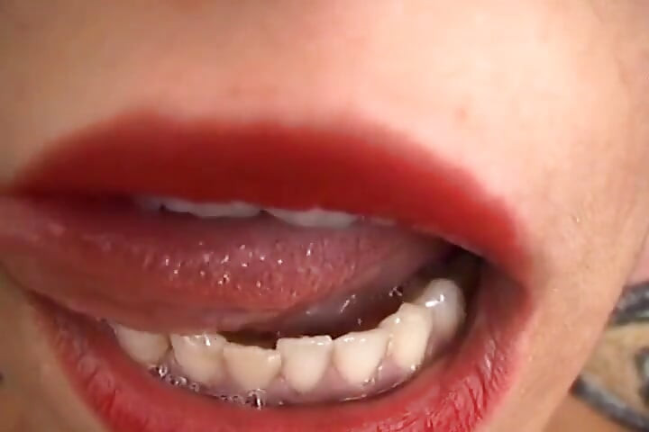 This Is Close up Pussy Spreading Video with German Babe
