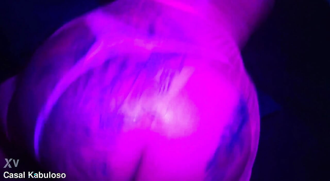 Pelangi kesenangan dengan hottie ini