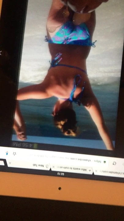 Cu tribute sur un cul sexy