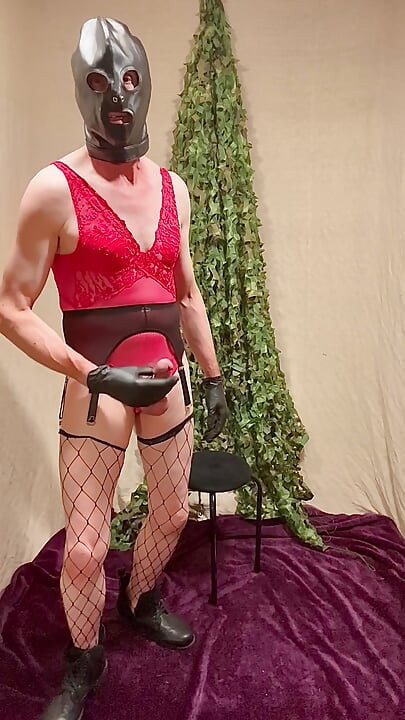 Randy Male Pulls His Hard Penis In Stockings