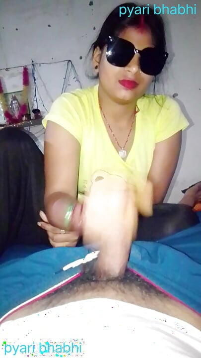 Het water kwam uit de hand van zwager's penis, Desi sexy video, sexy video, seksvideo.
