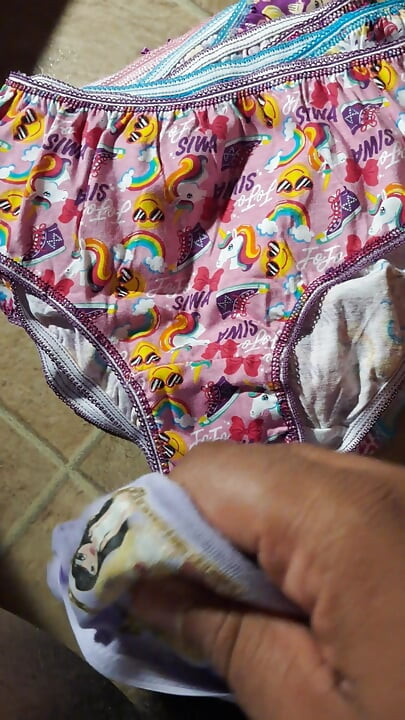 Majtki Bratz orgazm na majtkach JoJo Siwa