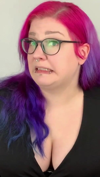 Must-see moment from "Balloon : Blow to Pop with German Goth Abby Strange - Looner"