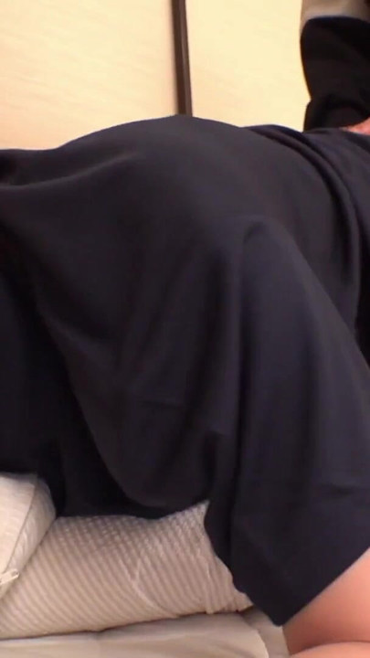 Natsukawa Ayumi - ไปเยี่ยมพยาบาลที่หยอกล้อกับตูดใหญ่ของเธอ | คลิป 1