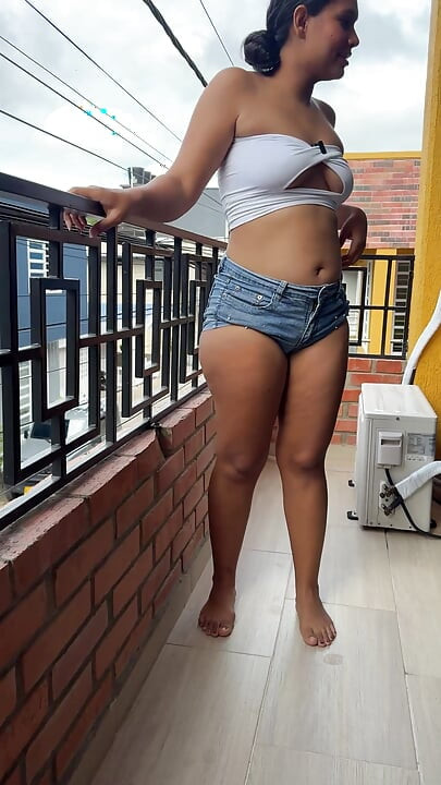 stepsister showing too much on the balcony, she likes me to put his cock in her until she makes her cum