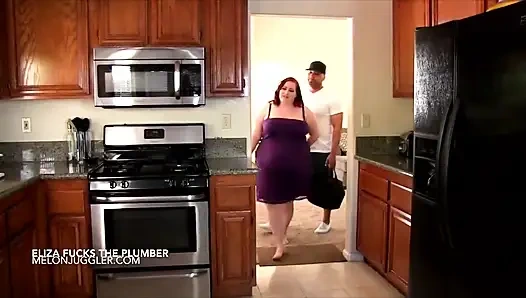 Si semok eliza allure lagi asik ngentot tukang ledeng