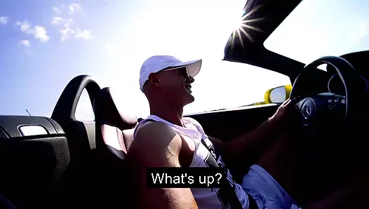 Üvey kardeşimi baştan çıkardım ve yolun ortasında götümü parçaladı