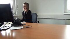 Sesso in ufficio con una ragazza austriaca