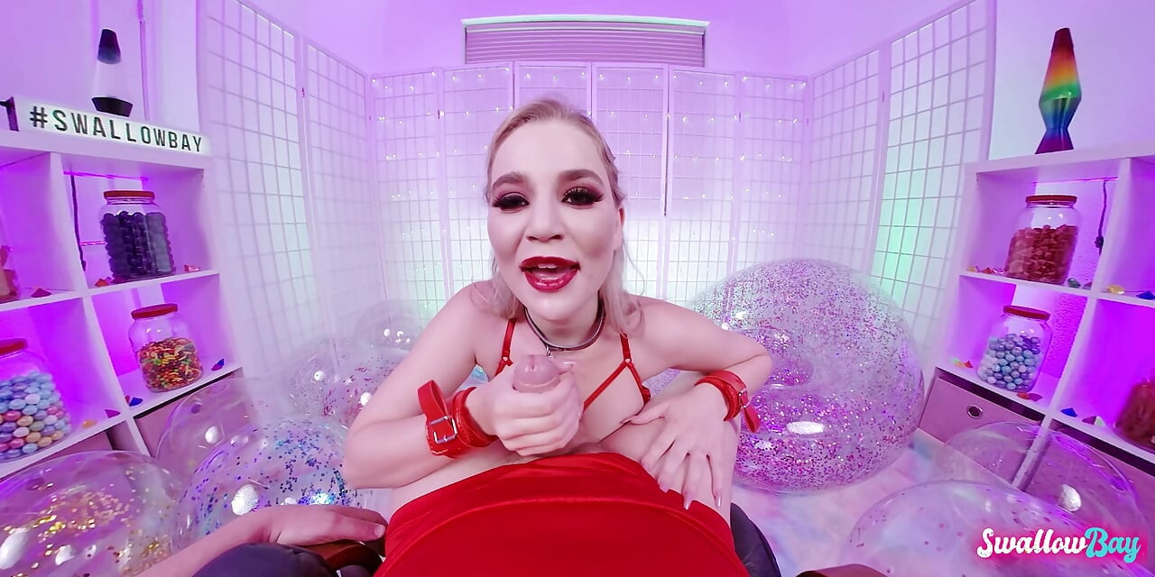Quente namorada Blake Blossom adora chupar seu pau