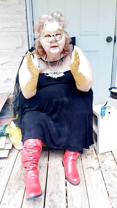 그녀의 보지를 따먹는 배트걸