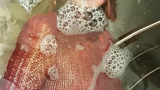 Sandra Cretu vollgepisst