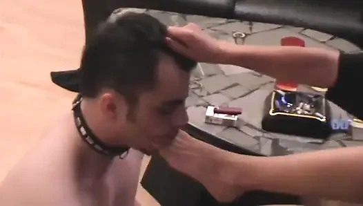Mistress Muna plays with her slave
