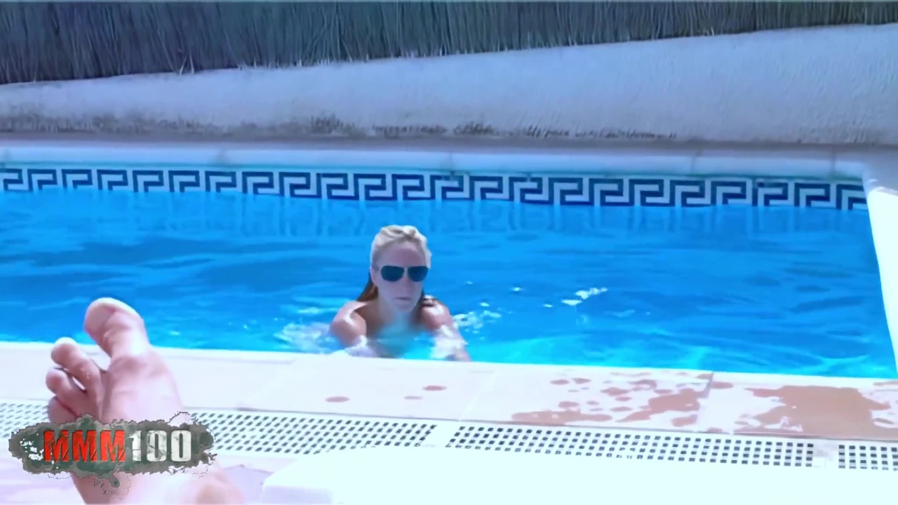 Starla-candy güzel Fransız sarışın Starla Candy Mike Angelo'nun yarağını emiyor