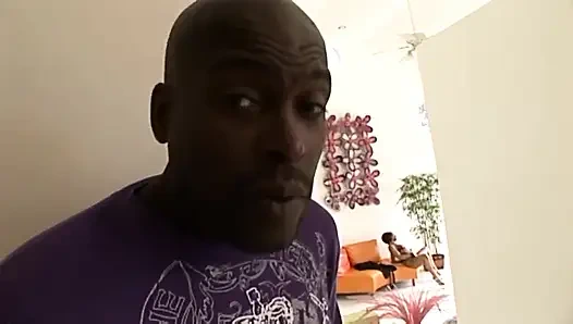 Si cantik kulit hitam dan kontol besar pria kulit hitam (film porno lengkap)
