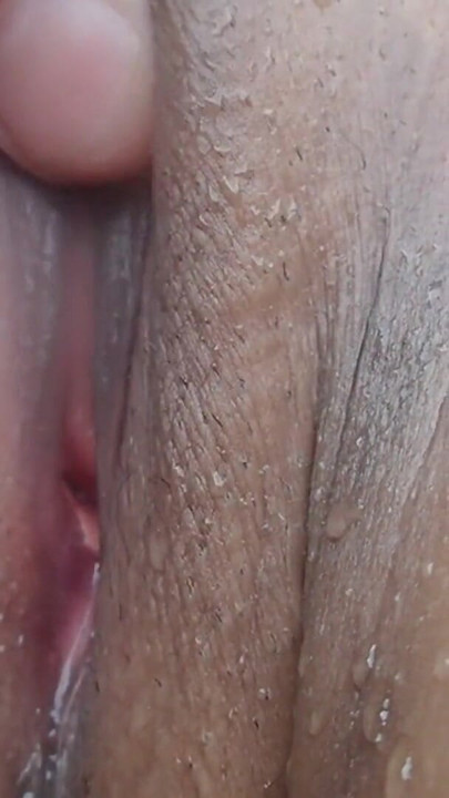 Licking Thai pussy | Clip 1