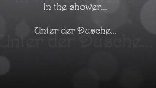 Под душем - Unter Der Dusche