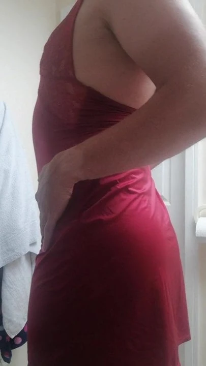Sissy Leah Plays in Her Bathroom