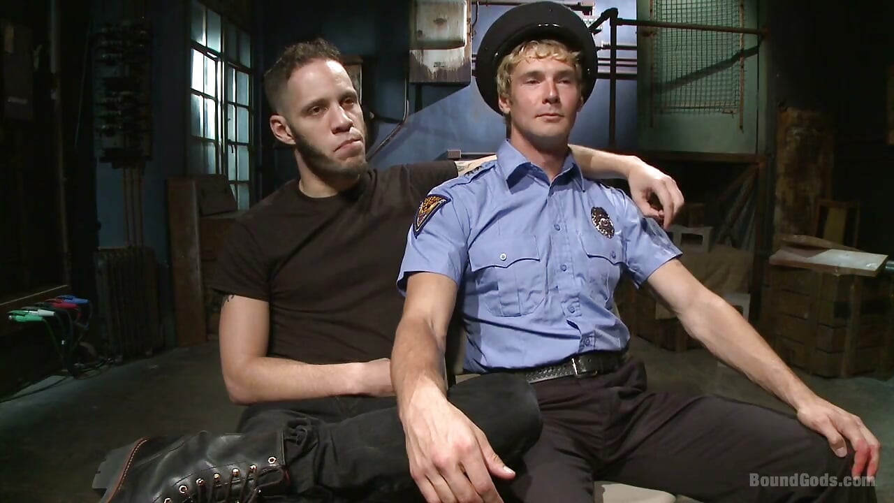 Fugitive Wolf Hudson Has Officer Lament in His Sadistic Clutches