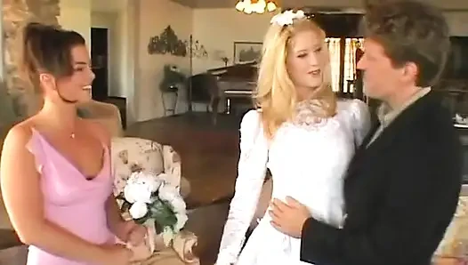 Gelin, damat ve nedime öfkeli üçlü sikişiyor