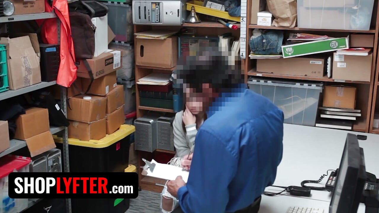 Shoplyfter - Perv Security Officer Bends Over Naughty Hayden Hennessy and Makes Her Regret Stealing