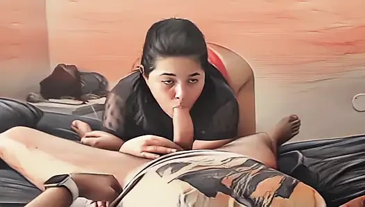 Sadakatsiz evli kadın arkadaşının yarağını emiyor