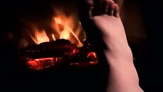 Aufwärmen meiner Füße, um ihnen einen schönen heißen Footjob zu geben, keine Kopfhörer erforderlich