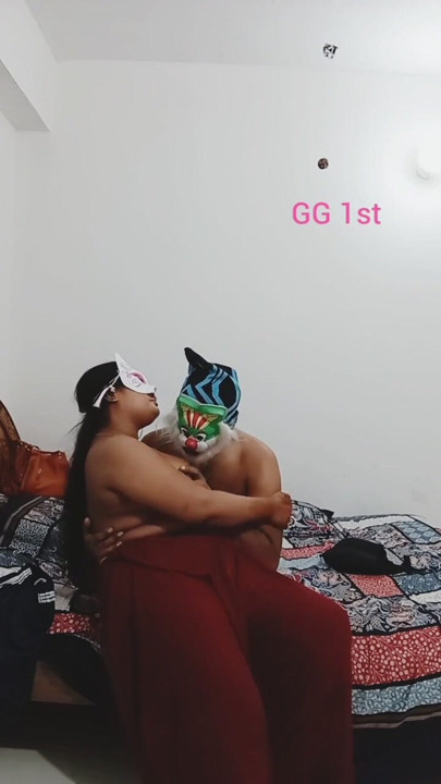 Curvy Big boobs bhabi seduce debor when he is along -girlgroup | Clip 1