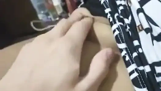 Ngentot saudara tiriku dengan ayahku di rumah