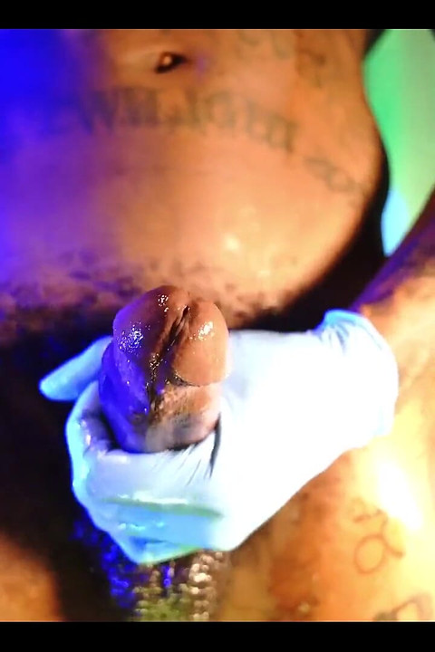 大黑崇拜哈利路亚约翰逊（相信我）