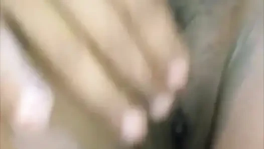 Bangladeşli sevimli kız ustası