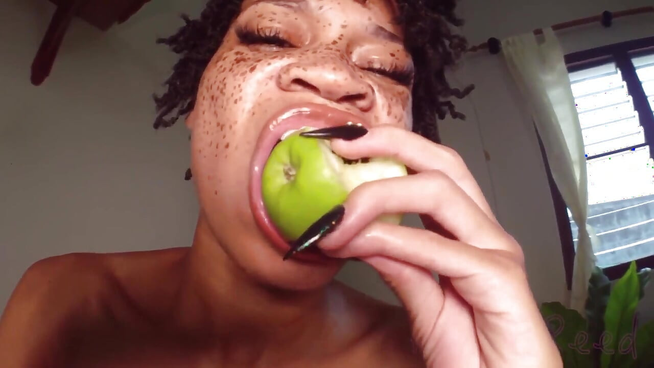 Your Ex Girl Eats Your New Girl- Voress Goddess Rosie Reed Eats Your New Girlfriend- 1080p HD