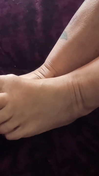 A Creamy Foot Rub