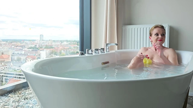 Fun in the Bubble Bath - a Foretaste