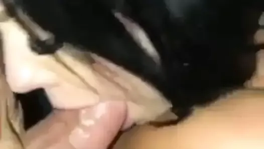 Chav cunt sucking cock whilst taking anal